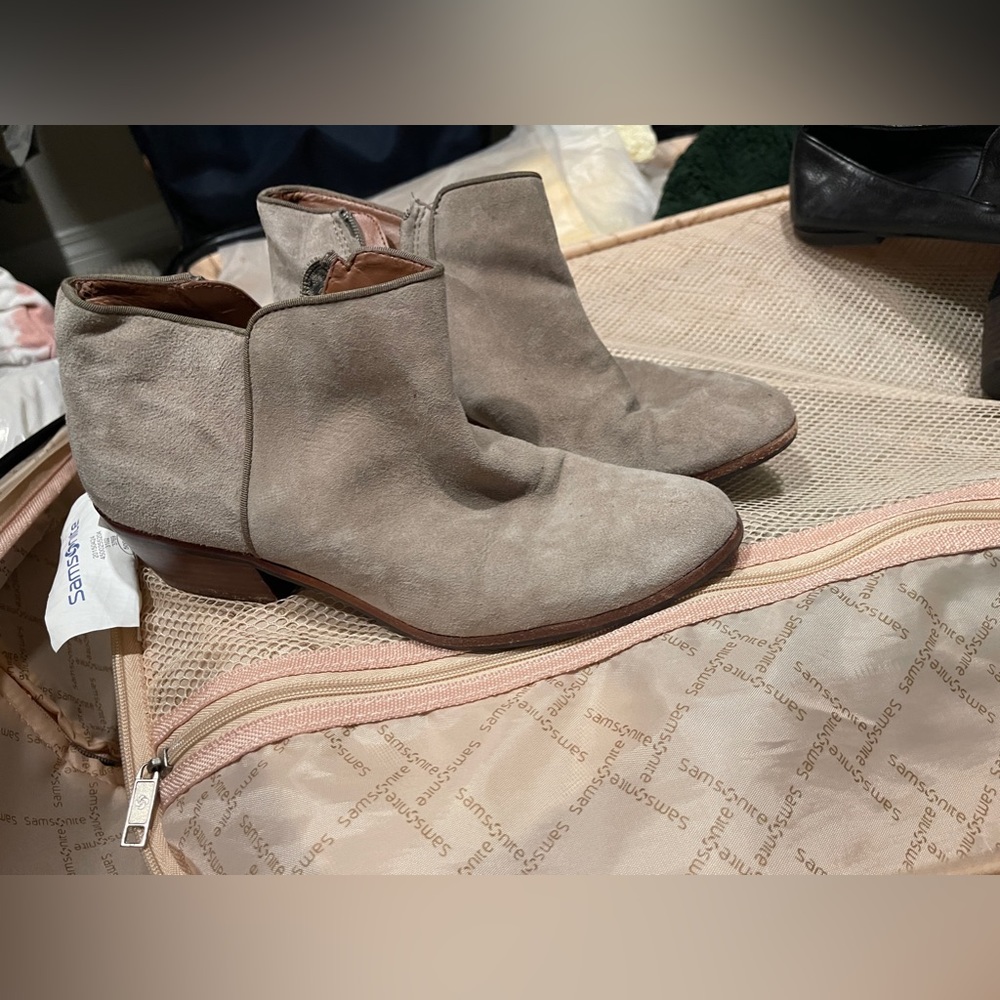Steve Madden boots